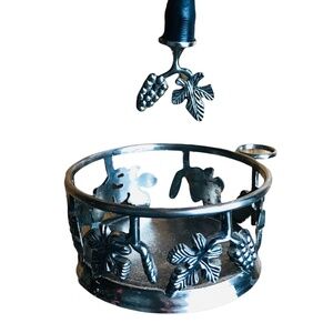 Silver plate Wine holder stopper set